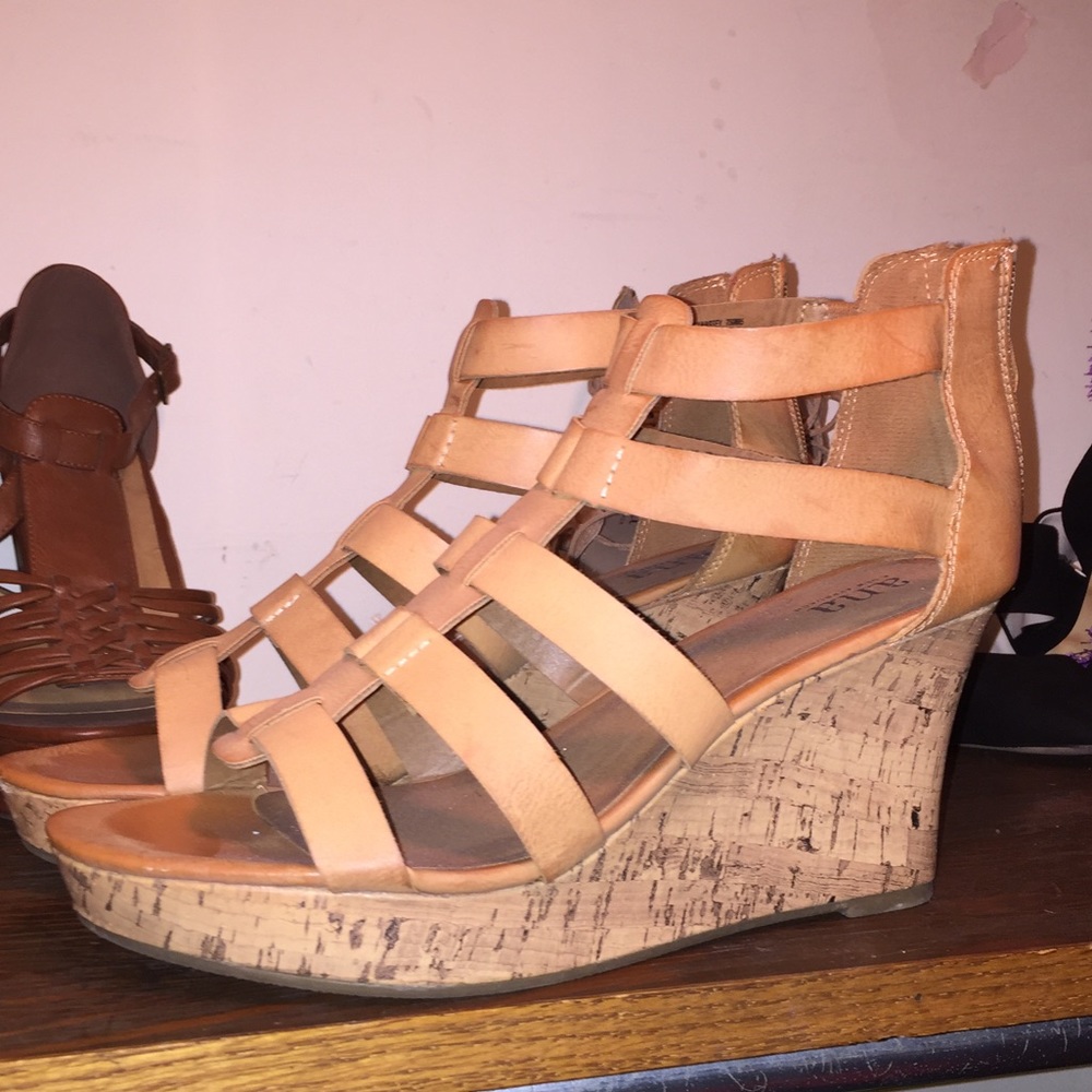ANA 11M wedges